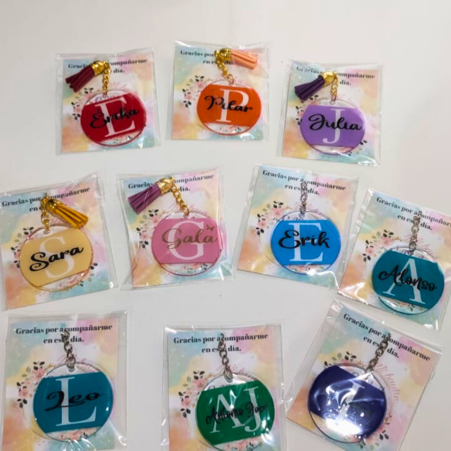 LLAVERO COLORES INICIAL PERSONALIZADO