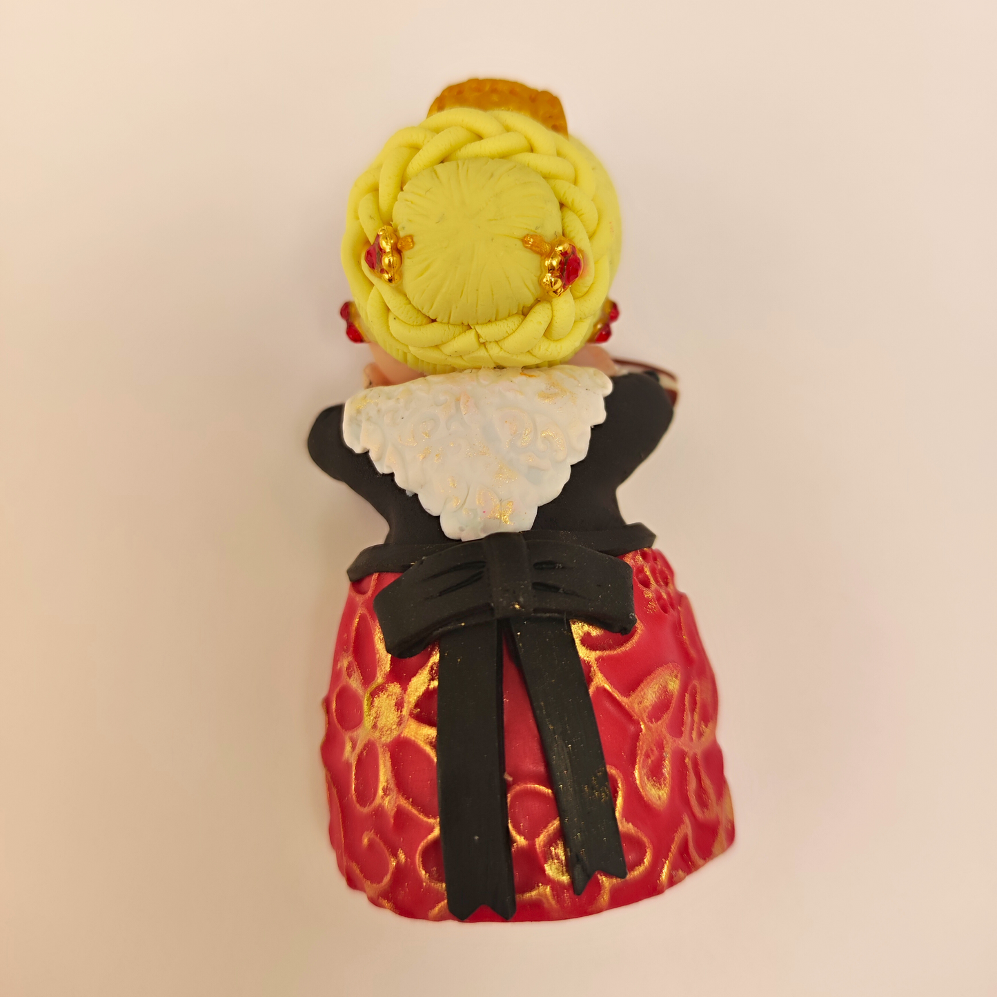 ALICANTINA TRAJE DORMILONA