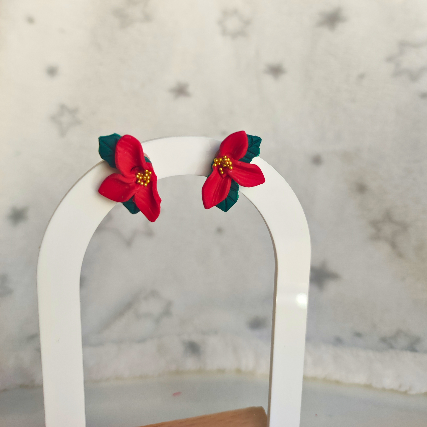 PENDIENTES MINI FLOR DE PASCUA CADENA