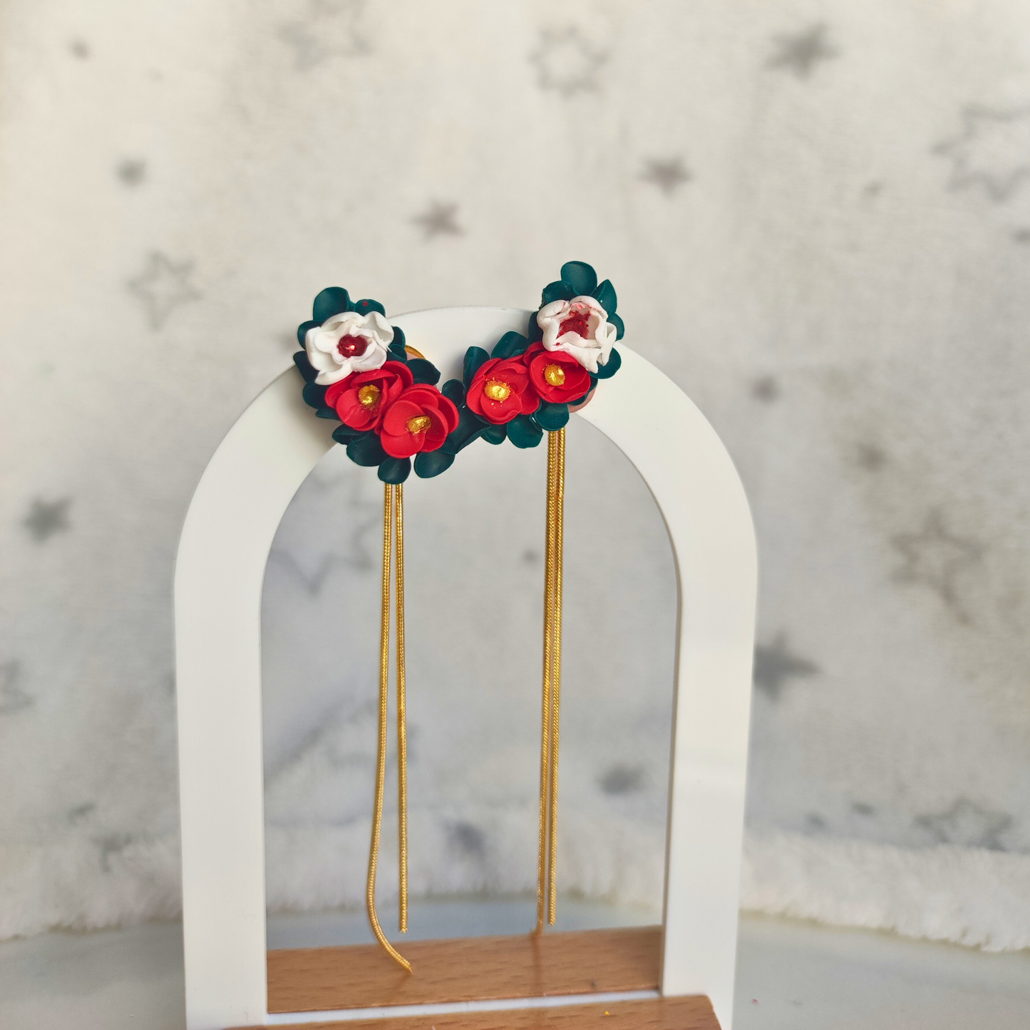 PENDIENTES COMPOSICIÓN FLOR DE PASCUA CADENA
