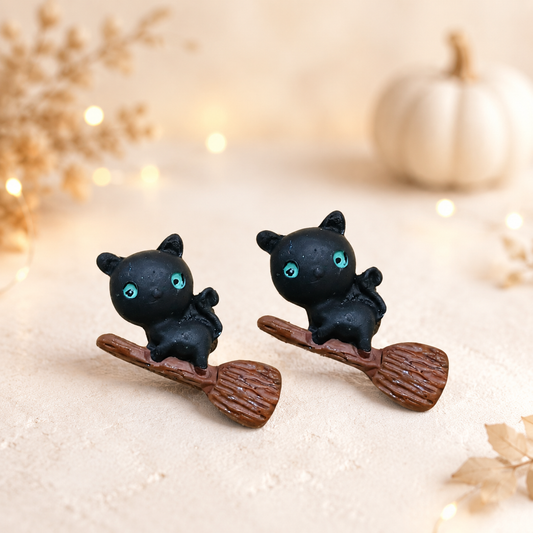 Pendientes Gato en Escoba