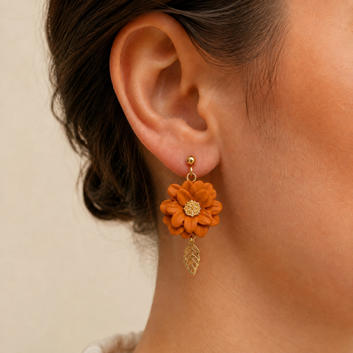 Pendientes Flor Hojas, detalle 2