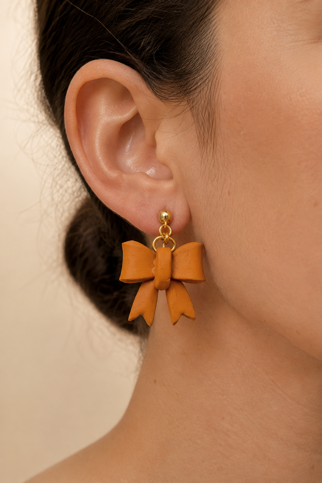 Pendientes Lazo Mostaza y Berenjena, detalle 2